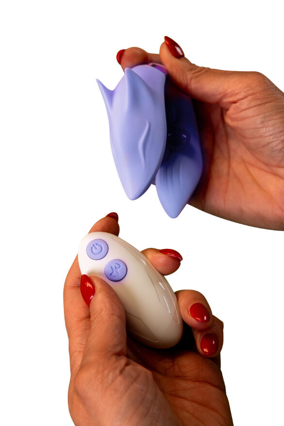 USK-GZ01FoxWithRemotepurple5-rotated-1.jpg Fox Remote Purple